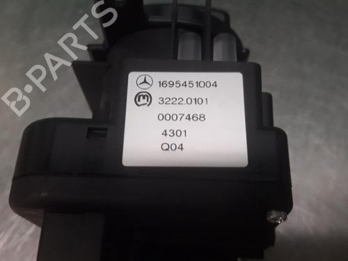 Headlight switch MERCEDES-BENZ A-CLASS (W169) A 150 (169.031, 169.331) | BP19616453I24 