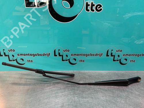 Used Front windshield wiper arm VW GOLF VI (5K1) 1.6 TDI (105 hp) 19622205