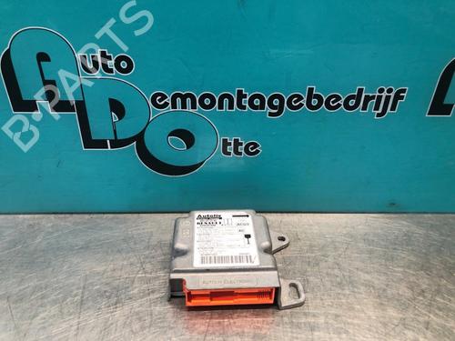 Used ECU airbags RENAULT MASTER II Platform/Chassis (ED/HD/UD) 2.5 dCi (101 hp) 27153934