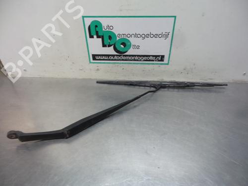 Used Front windshield wiper arm KIA SPORTAGE II (JE_, KM_) 2.0 CRDi (140 hp) 19612986