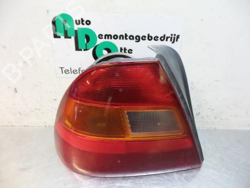 Used Left taillight HONDA CIVIC VI Fastback (MA, MB) 1.5 i Vtec-E (MA9) (90 hp) 19585136