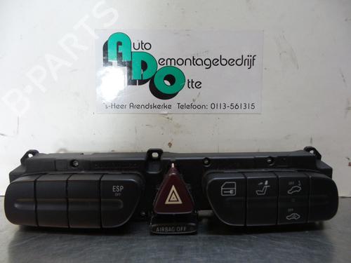 Warning switch MERCEDES-BENZ C-CLASS (W203) C 200 Kompressor (203.045) | BP19598141I22 