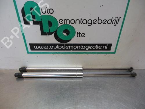 Used Tailgate lift support VW GOLF IV (1J1) 2.0 (115 hp) 22764019