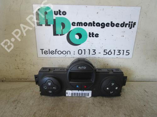 Used Climate control Climate control RENAULT MEGANE II Estate (KM0/1_) 2.0 (135 hp) 19588863 19588863
