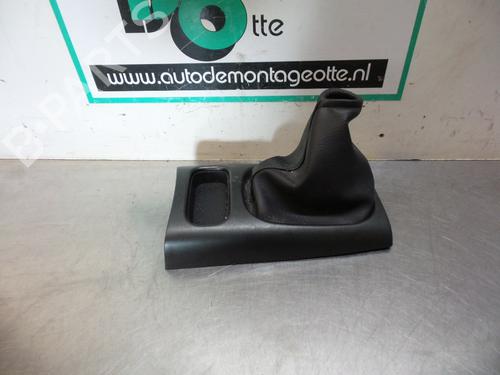 Used Gear lever Gear lever 19608318 19608318