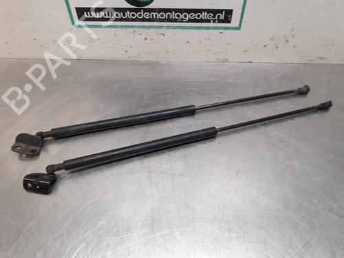 Used Hood lift support KIA SORENTO I (JC) 2.5 CRDi 4WD (140 hp) 19613891