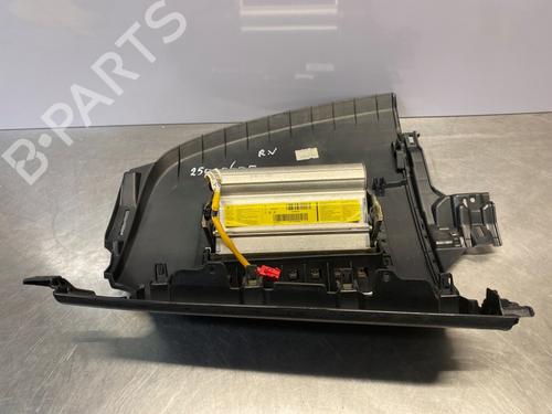 Airbag do passageiro MITSUBISHI COLT VI (Z3_A, Z2_A) 1.3 (Z21A) (95 hp) 31088012