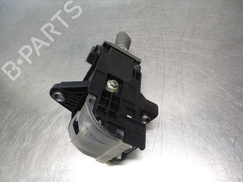 Gear lever TOYOTA PRIUS Liftback (_W2_) 1.5 Hybrid (NHW20_, NHW20R) | BP19593173M90 