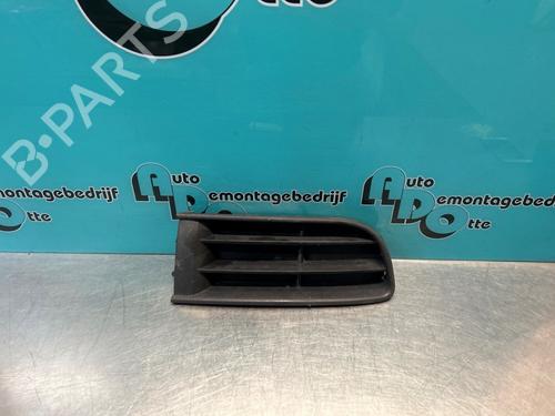 Grill Grill VW POLO IV (9N_, 9A_) 1.4 16V (75 hp) 28298320 28298320