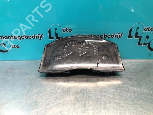 Used Instrument cluster OPEL MERIVA A MPV (X03) 1.4 16V Twinport (E75) (90 hp) 28298821