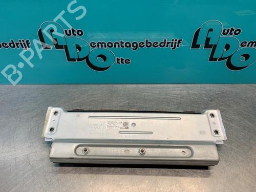 Used Knee airbag VW GOLF VI (5K1) 1.4 TSI (122 hp) 19629310