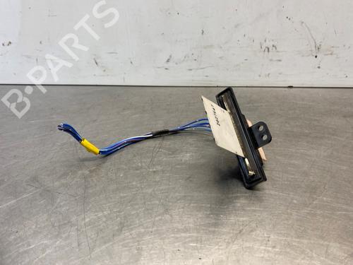 Used Heater resistor NISSAN TERRANO II (R20) 2.7 TDi 4WD (125 hp) 30891396