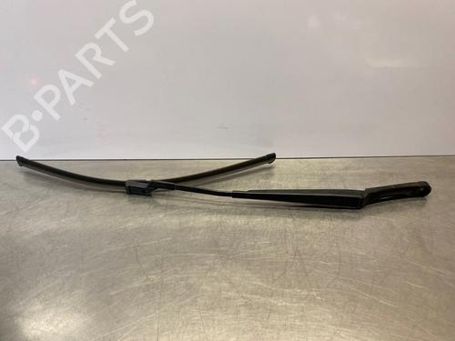 Used Front windshield wiper arm OPEL ASTRA J (P10) 1.4 Turbo (68) (140 hp) 32382426