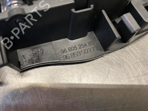 Front left exterior door handle PEUGEOT 308 I (4A_, 4C_) 1.6 16V | BP28487303C128 