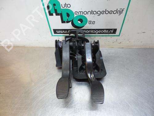 Used Pedal FIAT PANDA (169_) 1.1 (169.AXA1A) (54 hp) 19610064