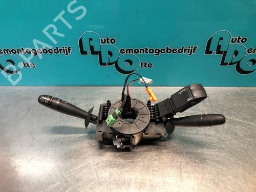 Used Steering column stalk RENAULT TRAFIC II Van (FL) 2.0 dCi 90 (FL0H, FL00, FL01, FL0M, FL0P, FL0S) (90 hp) 28298567