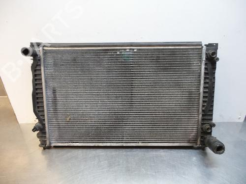 Used Water radiator Water radiator 19600302 19600302