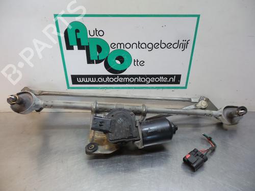 Used Front wipers mechanism Front wipers mechanism 19608744 19608744