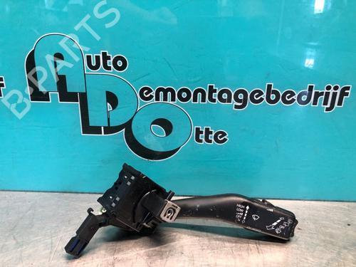 Used Steering column stalk SEAT LEON (1P1) 1.4 TSI (125 hp) 28297599