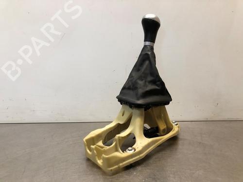 Used Gear lever MERCEDES-BENZ B-CLASS Sports Tourer (W245) B 200 (245.233) (136 hp) 30339998
