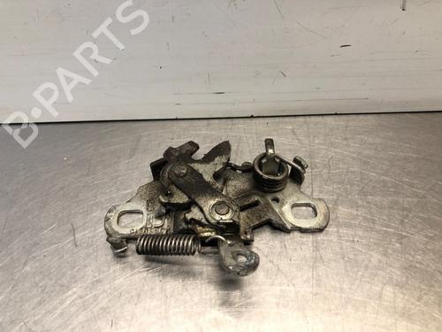 Used Hood lock Hood lock PEUGEOT 208 I (CA_, CC_) 1.2 VTI 82 (82 hp) 35889085 35889085
