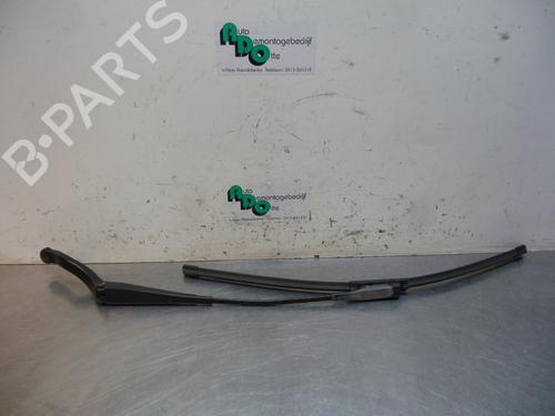 Used Front windshield wiper arm OPEL CORSA D (S07) 1.4 (L08, L68) (90 hp) 19604174