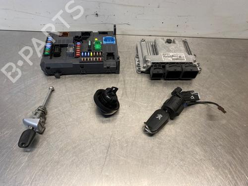 Used Switch PEUGEOT 208 I (CA_, CC_) 1.4 VTi (95 hp) 31040424