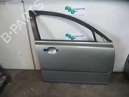 Used Right front door VOLVO S40 II (544) 1.6 D (110 hp) 19599357