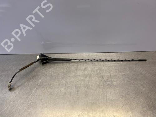 Antenna/Base MITSUBISHI COLT VI (Z3_A, Z2_A) 1.3 (Z21A) (95 hp) 31088011