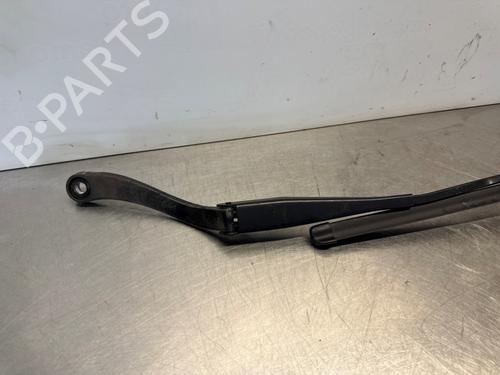 Front windshield wiper arm MERCEDES-BENZ C-CLASS (W204) C 200 Kompressor (204.041) | BP29056539C143 