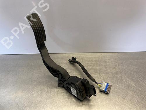 Used Pedal Pedal 36048640 36048640
