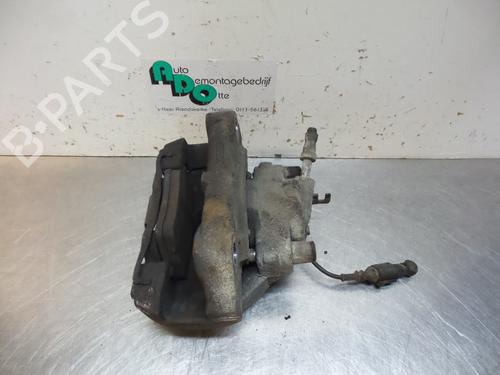 Used Left front brake caliper VW TRANSPORTER T5 Van (7HA, 7HH, 7EA, 7EH) 2.5 TDI (130 hp) 19604338
