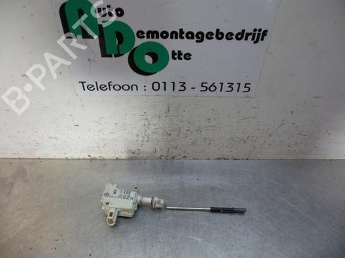 Brændstofdæksel aktuator VW GOLF IV (1J1) 1.4 16V (75 hp) 19595811