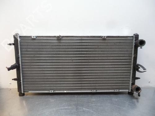 Used Water radiator VW TRANSPORTER T4 Platform/Chassis (70E, 70L, 70M, 7DE, 7DL, 7D 2.4 D (78 hp) 19611344