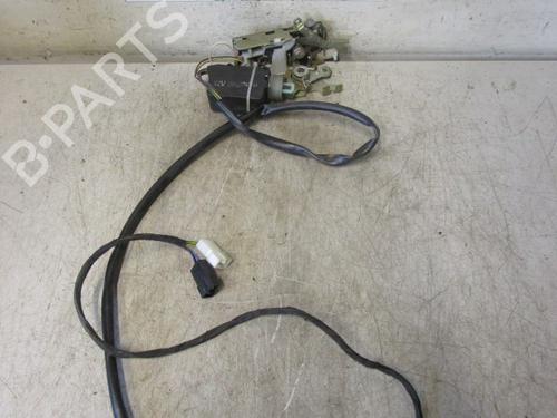 Used Front right lock MERCEDES-BENZ VITO Bus (W638) 110 CDI 2.2 (638.194) (102 hp) 19587911