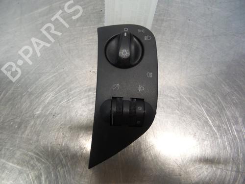 Used Headlight switch SEAT INCA (6K9) 1.9 SDI (64 hp) 19590248