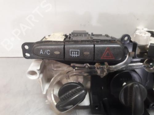 AC-Styringsenhed/Manøvreenhed TOYOTA YARIS (_P1_) 1.3 (NCP10, SCP12_) | BP19614771I5 