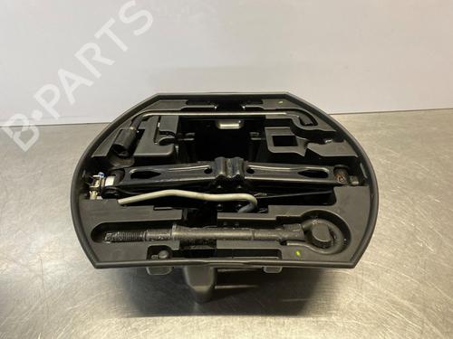 Used Jack Kit Jack Kit 33116072 33116072