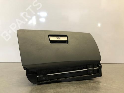 Boîte à gants BMW 3 (E90) 318 i (143 hp) 33116004