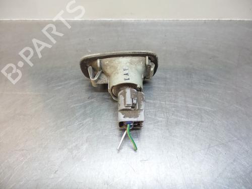 Left side indicator TOYOTA COROLLA Verso (_E12_) 2.0 D-4D (CDE120_, CDE120R) | BP19605407I20 