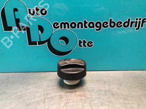 Bouchon de réservoir OPEL CORSA C (X01) 1.0 (F08, F68) (60 hp) 28297646