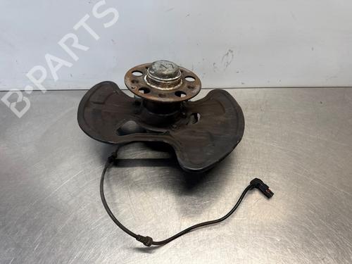 Used Left front steering knuckle MERCEDES-BENZ C-CLASS (W204) C 200 Kompressor (204.041) (184 hp) 29056528