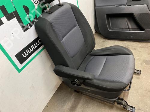 Left front seat MAZDA 5 (CR) 1.8 (CR19) | BP19627761C15 