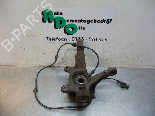 Used Right front steering knuckle NISSAN MICRA III (K12) 1.2 16V (80 hp) 19596090