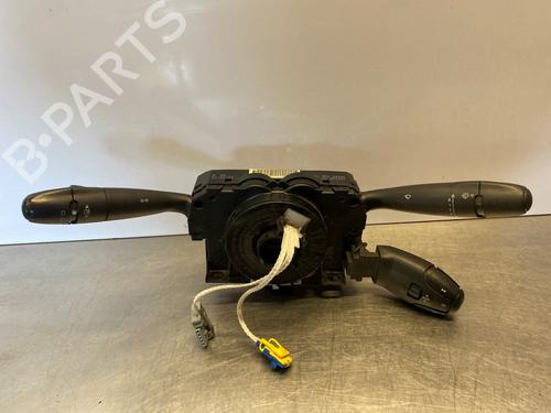Used Steering column stalk Steering column stalk PEUGEOT EXPERT Van (VF3A_, VF3U_, VF3X_) 1.6 HDi 90 16V (90 hp) 39917858 39917858