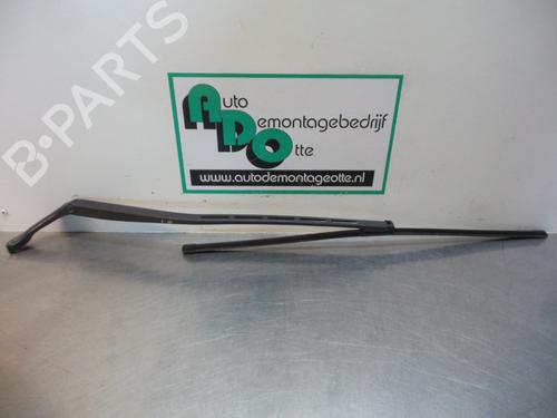 Used Front windshield wiper arm CITROËN C4 Coupe (LA_) 1.4 16V (88 hp) 19606390