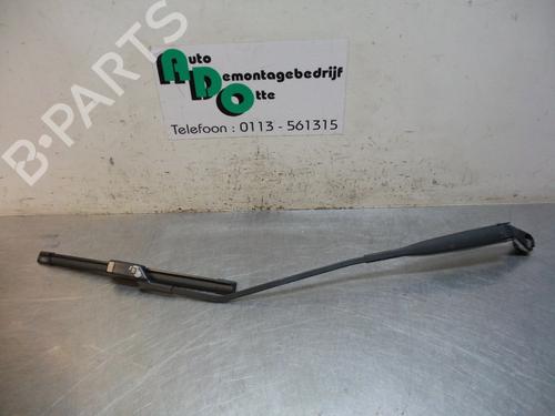 Used Front windshield wiper arm FORD KA (RU8) 1.2 (69 hp) 19597290