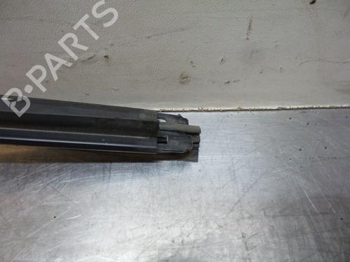 Front windshield wiper arm VW CADDY III Box Body/MPV (2KA, 2KH, 2CA, 2CH) 2.0 SDI | BP19610946C143 