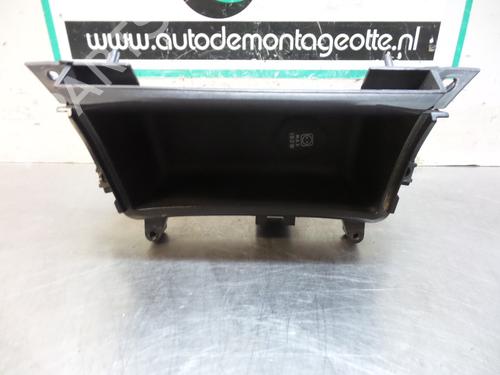 Used Glove box Glove box 19611656 19611656