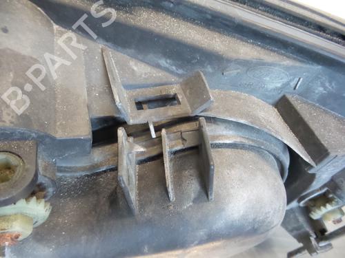 Right headlight FORD MONDEO III Turnier (BWY) 2.0 16V DI / TDDi / TDCi | BP19589447C29 